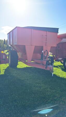 UFT 500 GRAIN CART