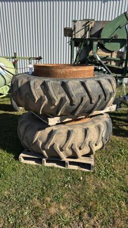 PAIR OF 18.4-38 T-RAIL DUALS
