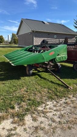 JOHN DEERE 643 CORN HEAD WITH GVL POLY KIT