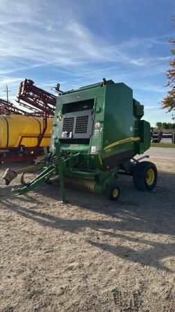 JOHN DEERE 854 SILAGE SPECIAL ROUND BALER