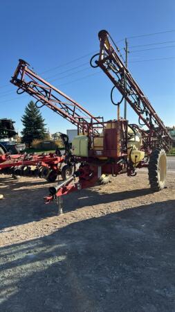 HARDI COMMANDER 750 GALLON SPRAYER