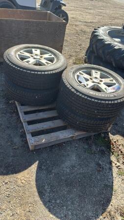 MICHELIN LTX 245/65R17 ON FORD RIMS