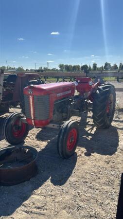 1958 MASSEY FERGUSON 65 GAS TRACTOR