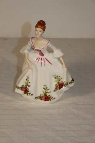 Royal Doulton "Country Rose" HN 3221