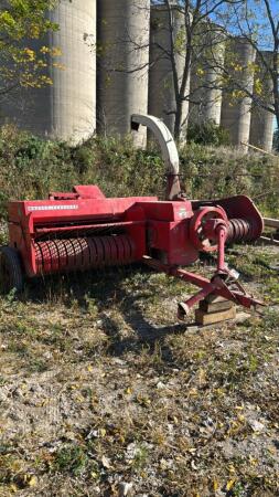 MASSEY FERGUSON #12 SQUARE BALER