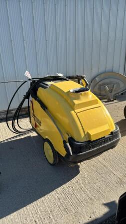 KARCHER COMMERCIAL WASHER - SEE NOTE