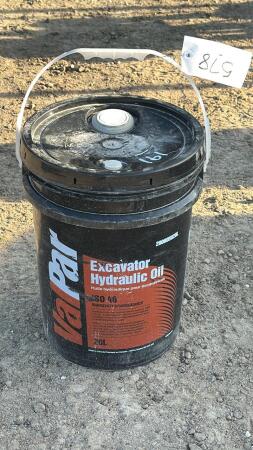 5 GAL VALPAR EXCAVATOR HYD OIL