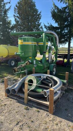 WALINGA 614 DELUXE AGRI-VAC
