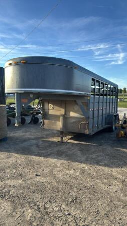 1999 CORN-PRO GOOSENECK STOCK TRAILER