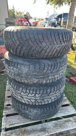 (4) NEXEN 265-70R 17 TIRES ON 6 BOLT RIMS