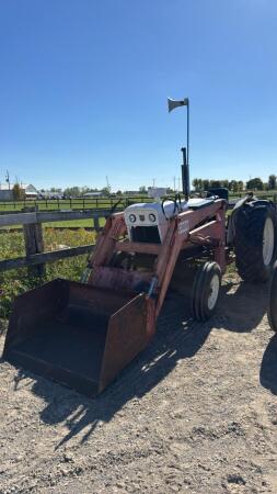 DAVID BROWN 990 DIESEL TRACTOR