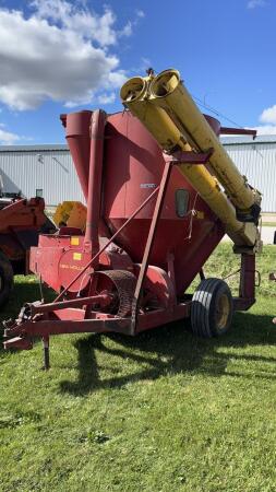 NEW HOLLAND 352 MIX MILL