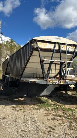 2010 LODE KING HOPPER B-TRAINS