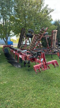 GREGOIRE BESSON 5 FURROW SEMI MOUNT PLOW