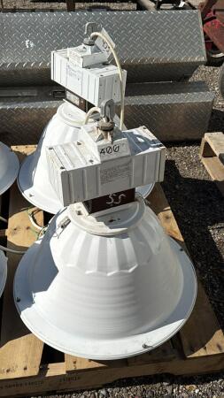 (2) HIGH BAY 220V LIGHTS
