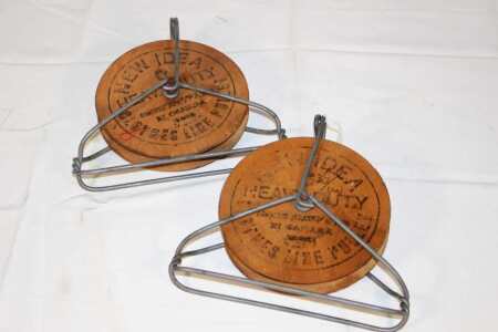 2 New Idea Wooden Clothes Line Pulleys