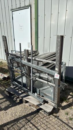 SKID OF ALUMINUM & GALVANIZED ADJUSTABLE SHELVING