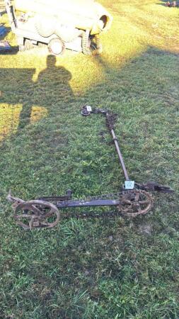 LITTER CARRIER LIFTING UNIT