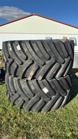 PAIR OF BEAVER 30.5L-32 UNUSED TIRES