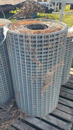 FULL ROLL OF 30IN WIDE WIRE