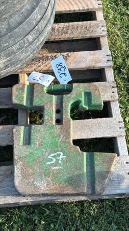 JOHN DEERE SUITCASE WEIGHT