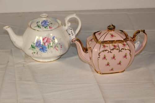 2 Tea Pots (1 Royal Albert)