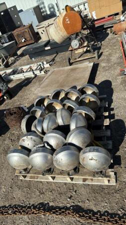 (21) STAINLESS WATER BOWLS