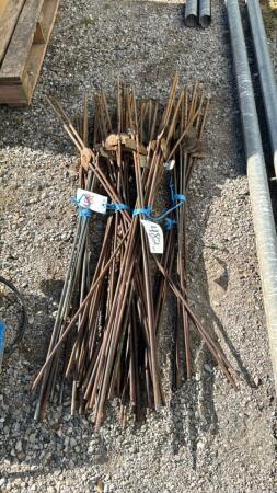 (60) ELECTRIC FENCE POSTS