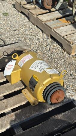 BALDOR 5HP 575V ELECTRIC MOTOR