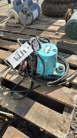 LITTLE GIANT 120V SUMP PUMP