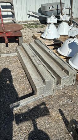 (2) ALUMINUM OVER THE FENDER PICKUP TOOLBOXES