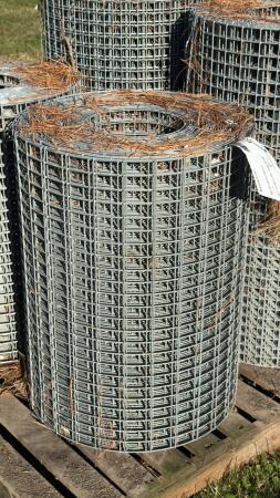 FULL ROLL OF 24IN WIDE WIRE