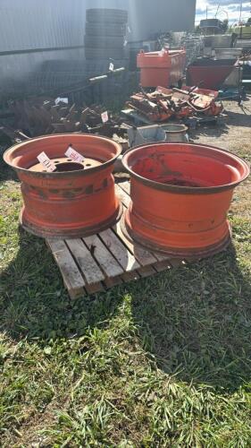PAIR OF 10 BOLT 16IN COMBINE RIMS