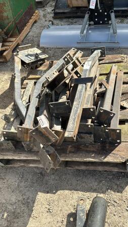 SKID OF SALFORD ROLLING BASKET ARMS