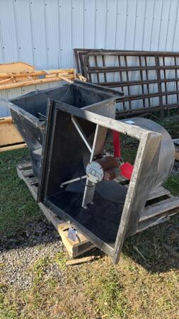(2) 24IN BARN FANS