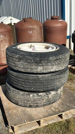 (3) ASSORTED 225/70R22.5 TIRES & RIMS