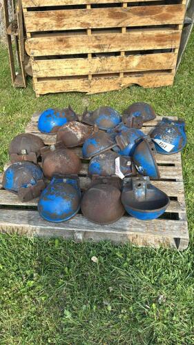 (15) STEEL WATERBOWLS