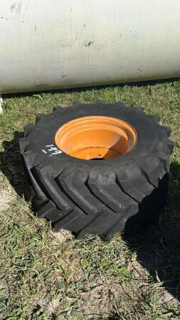 TITAN 26X12.00-12 TIRE ON 5 BOLT RIM