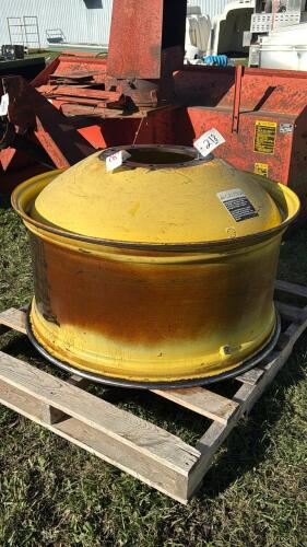 2.8 X 38 RIM FOR JOHN DEERE 9510 COMBINE