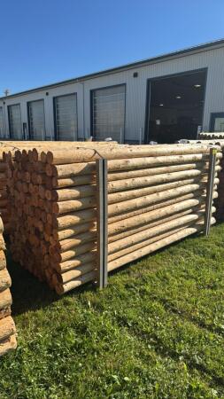 (130) 8FT 3IN CEDAR POSTS