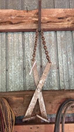 Set of Log Pullers