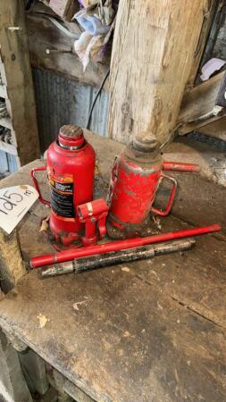 Pair of Bottle Jacks