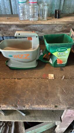 Pair of Poky Hand Seeders