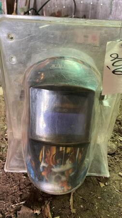 Auto Darkening Welding Helmet