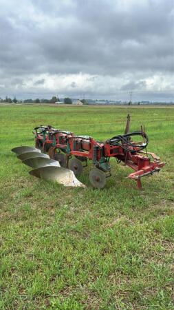 Kverneland 4F Semi Mount Plow