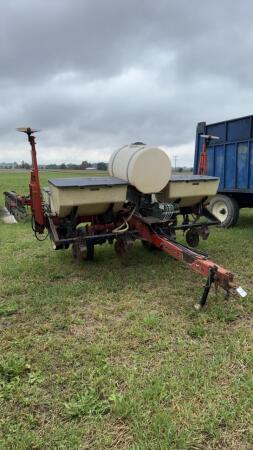 New Idea 4 Row Planter