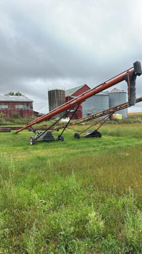 Brandt 852 PTO Auger