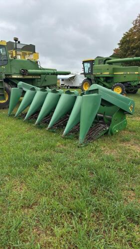 John Deere 693 6 Row Corn Head