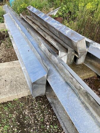 OFFSITE: DWYER STAINLESS HOG TROUGHS