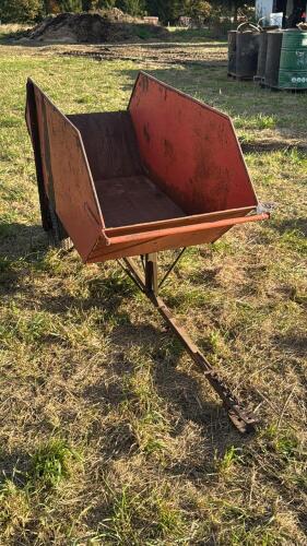 Towable Feed Cart